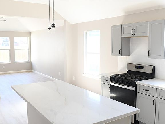 4th image of 5526 Dunbrook Park Ln