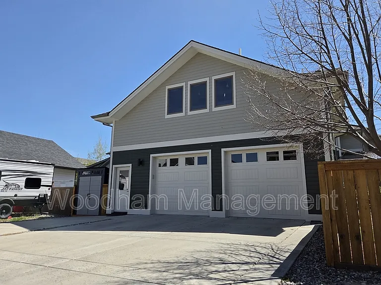 4461 Waters St #A — Photo 16