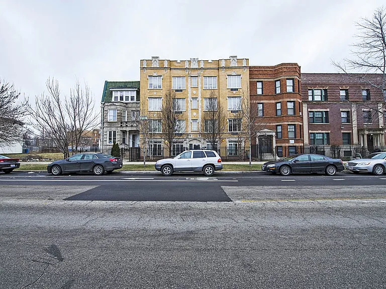 4114 W Washington — Photo 13