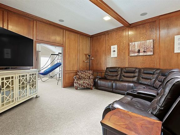 4th image of 2204 Concho Dr