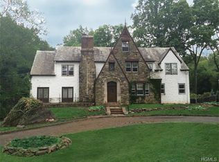 25 Park Dr S, Rye, NY 10580