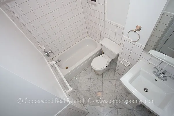 Rented by Copperwood Real Estate | media 6