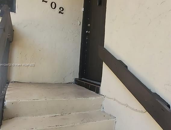 3rd image of 830 NE 199th St APT 202A