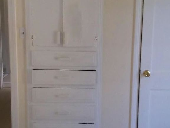 3rd image of 700 Carrollton St