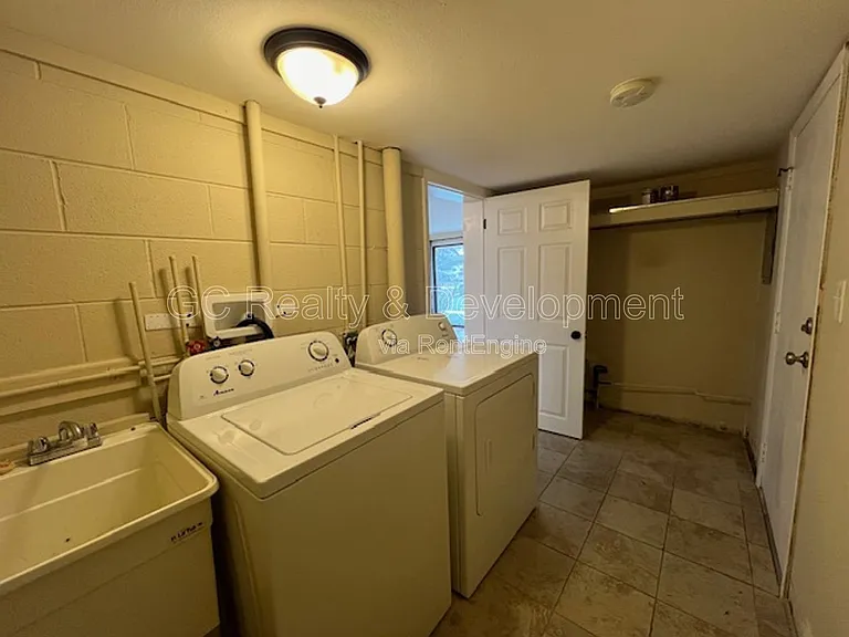 37 Tonset Ct — Photo 10