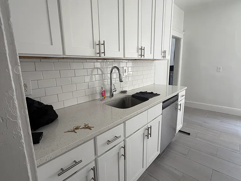 E Brinkerhoff Ave — Photo 3