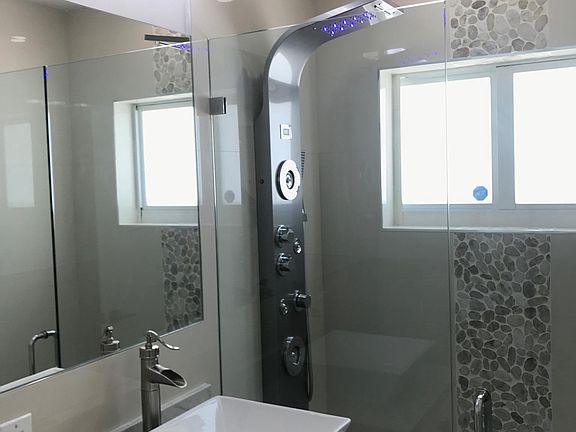 5th image of 2121 NE 167th St #1