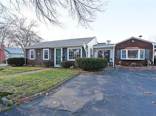 29 Barnsdale Rd, East Providence, RI 02914