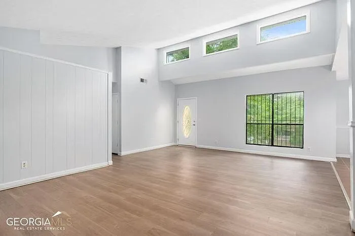 5825 Vernier Dr — Photo 14