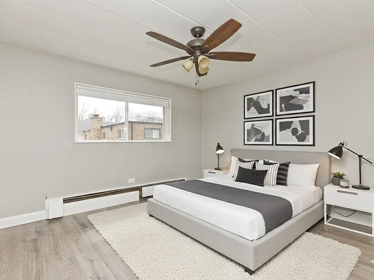 125 Franklin St #12 — Photo 4