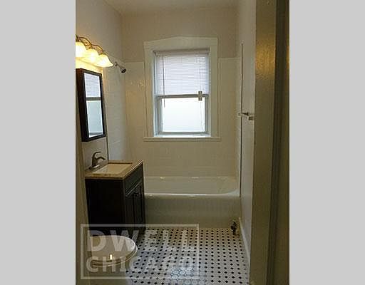 2nd image of 1414 W Devon Ave #2W