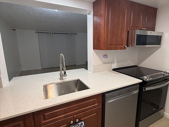 3rd image of 1720 NW North River Dr APT 213