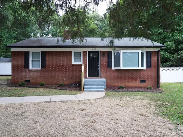 648 Dallas Spencer Mountain Rd, Dallas, NC 28034