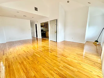 Rented by P R O Links Realty Inc