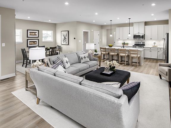 Salinger with 2-Car Garage