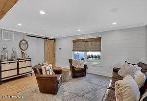 111 Sanborn Ave — Photo 36