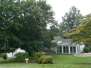 1145 Cherry Hill Rd, Ellwood City, PA 16117