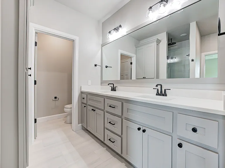 2728 Dunham Dr — Photo 27