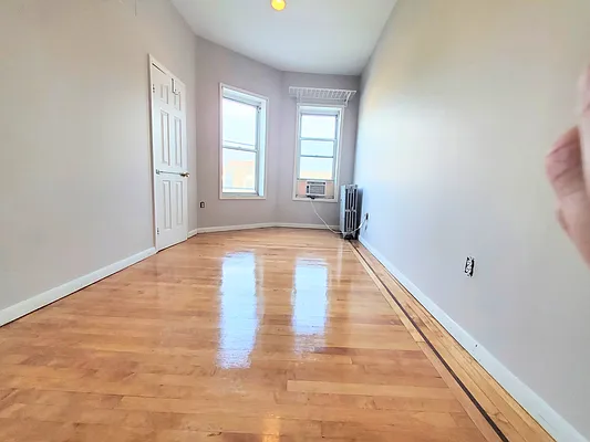 Rented by Bright Villas LLC | media 8