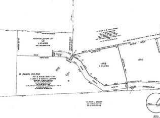 60 Regatta Dr, Freeport, ME 04032