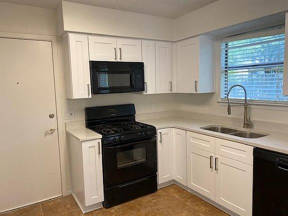 4th image of 728 Maltese Cross Dr