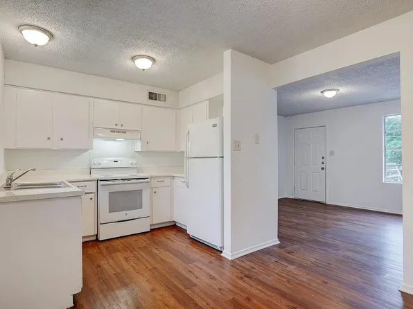 748 Martindale Rd, San Marcos, TX 78666