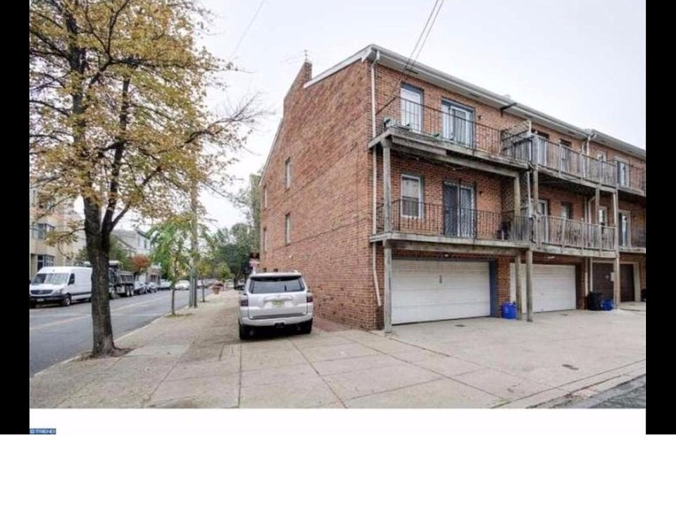 1st image of 840 S Howard Street Ct
