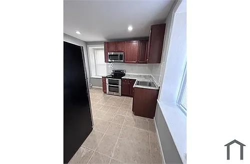 1221 Lindley Ave #1 Photo 1