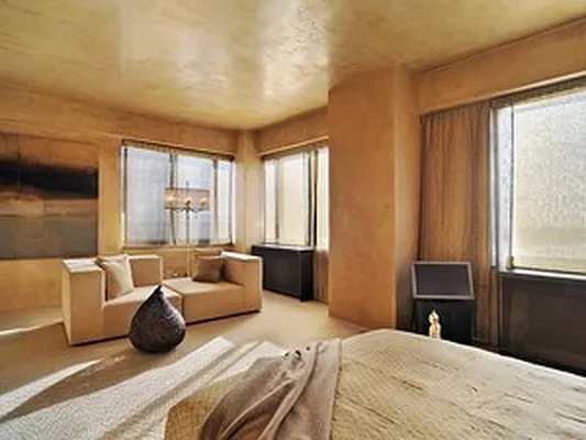Sold by Corcoran | media 24