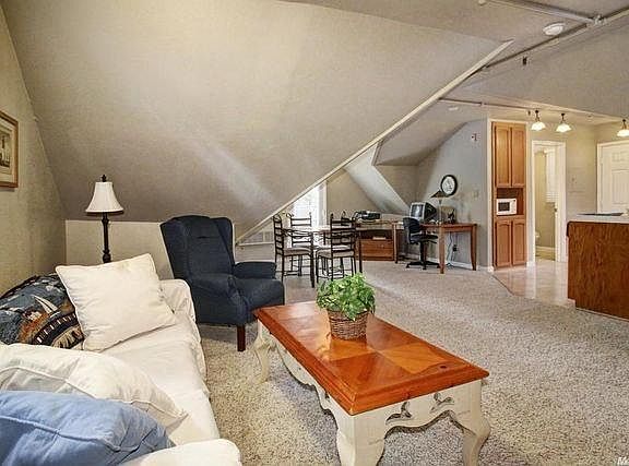 Living Room Unit C