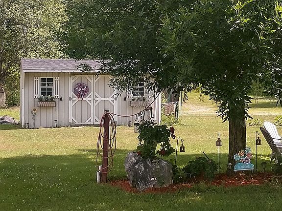 10' x 16' garden shed