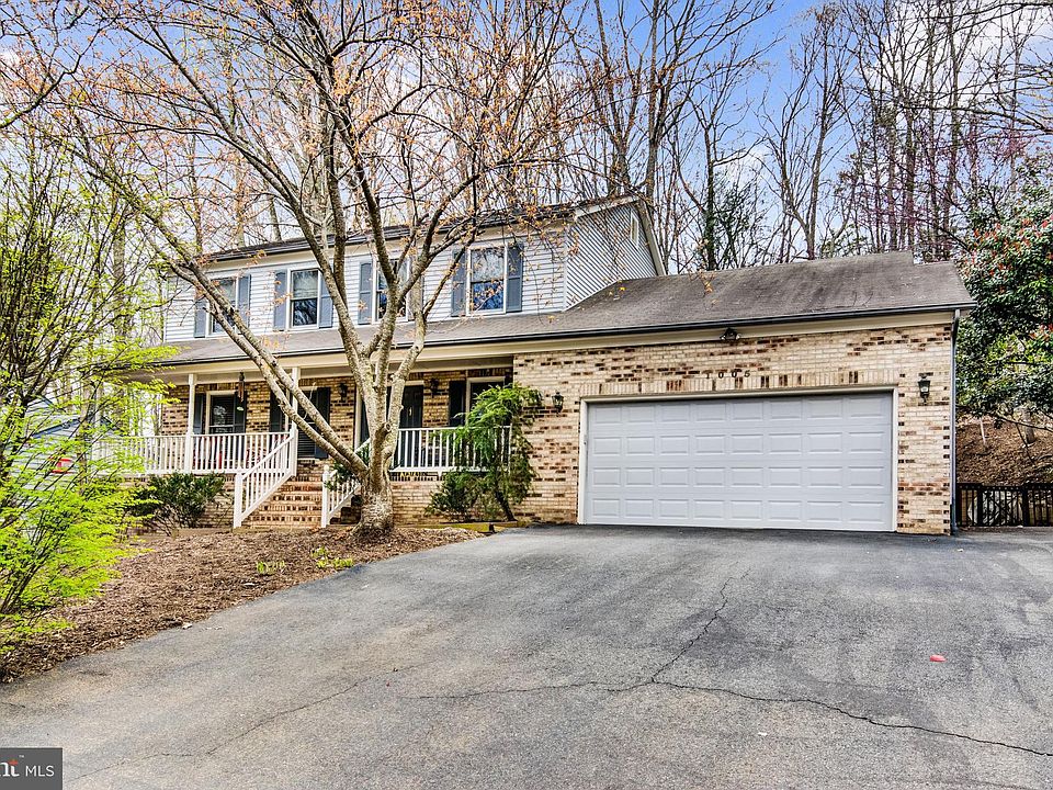 1st image of 1005 England Dr