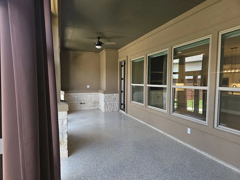 904 Indian Hawthorne Dr — Photo 5