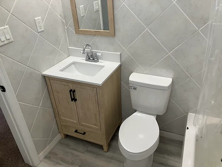 Master bathroom 2 of 2