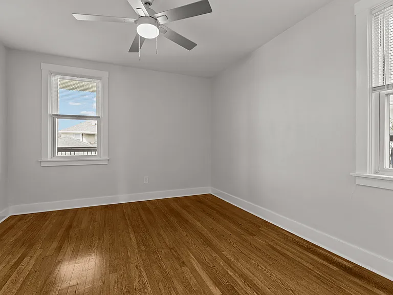 1129 Wisconsin Ave — Photo 19