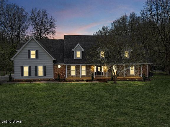 2nd image of 7414 Cambridge Dr