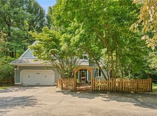 5329 Som Center Rd, Solon, OH 44139