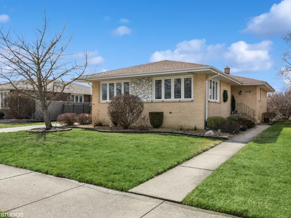 18814 Bernadine St, Lansing, IL 60438