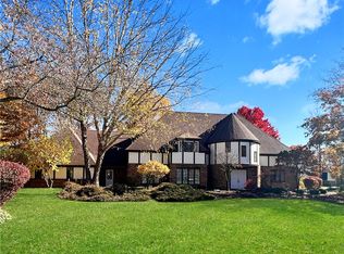 614 Audubon Dr, Hermitage, PA 16148