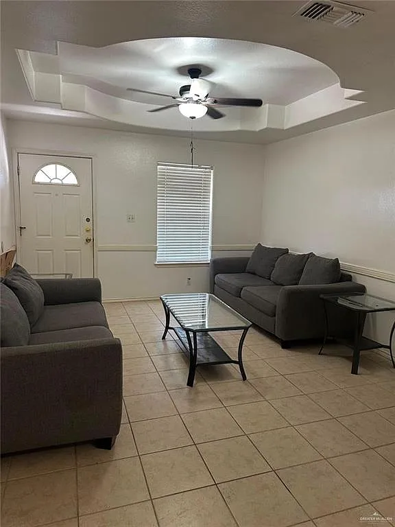 1502 Diamond Ave — Photo 4