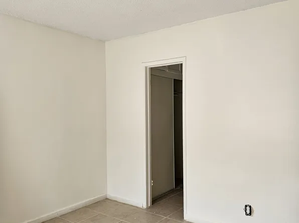 1601 N Bullis Rd APT 9, Compton, CA 90221