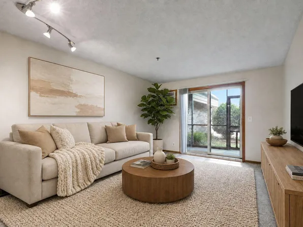 2150 Ridge Dr APT 14, Saint Louis Park, MN 55416