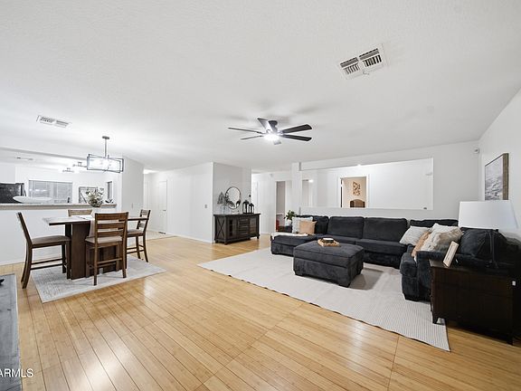 3rd image of 738 S COLONIAL Street