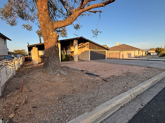 2nd image of 12631 Fairway Dr