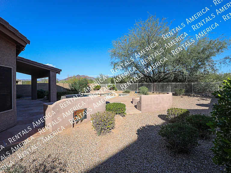 33251 N Symer Dr — Photo 37