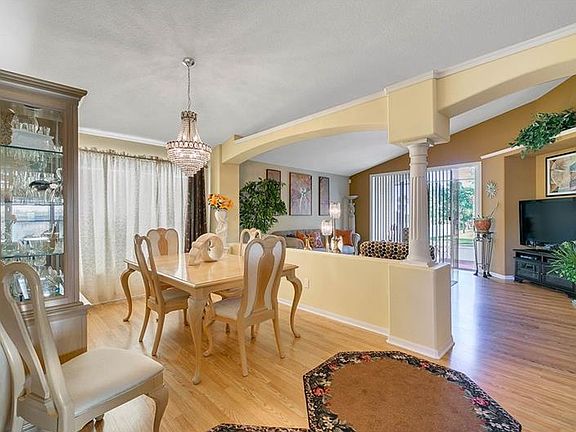 3rd image of 1514 Sundown Ln