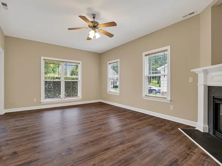 4621 Landover Dale Dr — Photo 10
