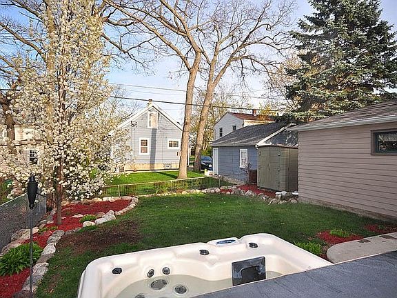 4th image of 508 N 116th St