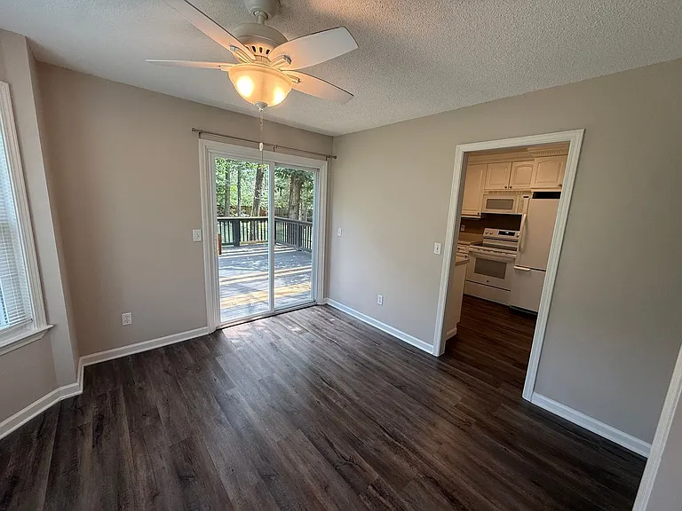 3346 Oak Trees Ct — Photo 11