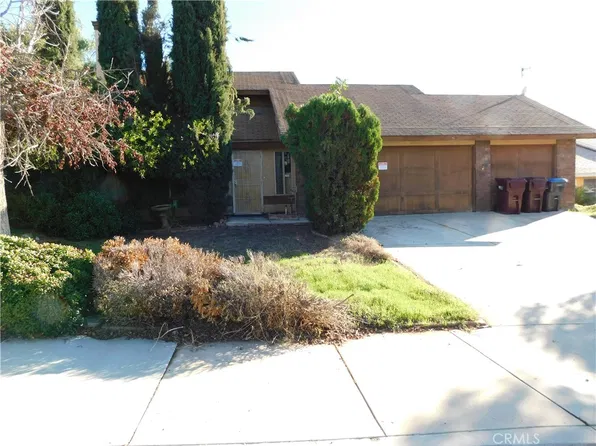 24711 Skyland Dr, Moreno Valley, CA 92557